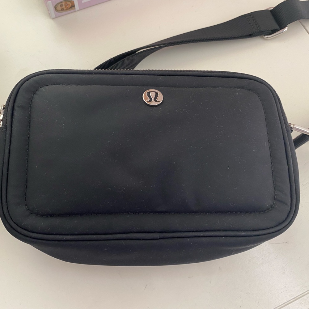 Womens lululemon crossbody bag